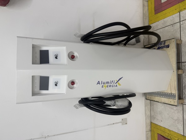 Alumifix-ev-charger-2.HEIC EV 充电桩