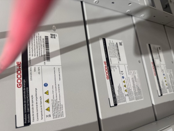 goodwe-stackable-GW110:750-PCU-I-G10.HEIC GW110:750-PCU-I-G10 (高压电池 BMS)